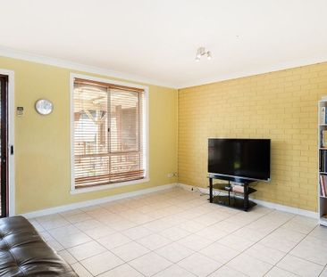 Home For Rent - Photo 3