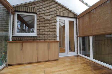 2 Bed End Terrace, St. James's Road, SE1 - Photo 3