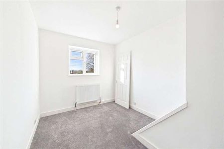 Honey Hill, Lambourn, Hungerford, Berkshire, RG17 - Photo 4