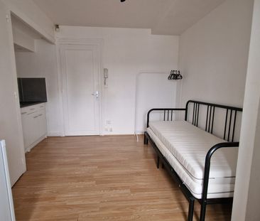 Location Appartement 1 pièce 13m² TOURS 37000 - Photo 2