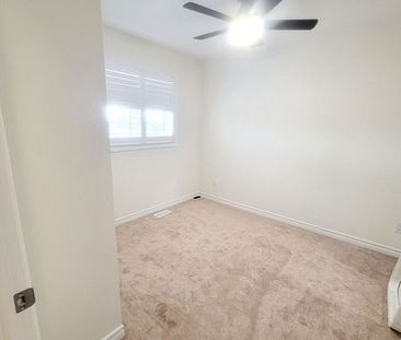 For Lease - 1143 Skyridge Boulevard, Pickering, Ontario - Photo 2