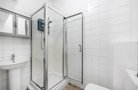 Studio Flat, Tisbury Road, BN3 - Photo 5