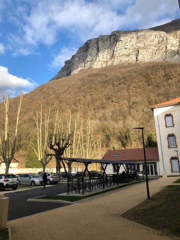 Location Appartement 2 pièces 46m² ST EGREVE 38120 - Photo 5