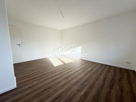 Erstbezug nach Kernsanierung | 2-Zimmer-Wohnung mit Balkon & Einbauküche | Zentral in Cannstatt - Photo 2