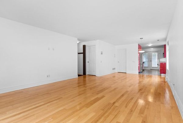 835 Rue St-André, H2L 5C2, H2L 5C2, Montréal - Photo 1