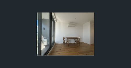 Beautiful furnished 1 bedroom with great city and garden view - Photo 4