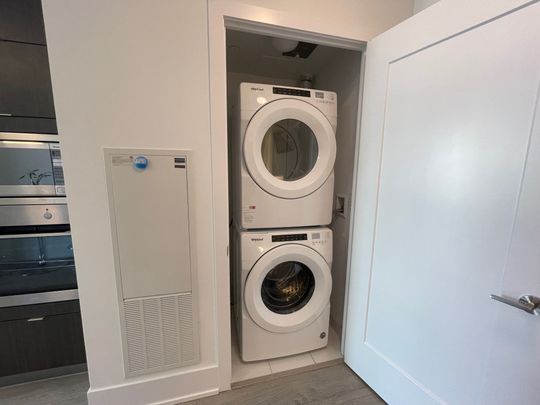 For Lease - 1 Edgewater Drive Unit# Ph20, Toronto, Ontario - Photo 1