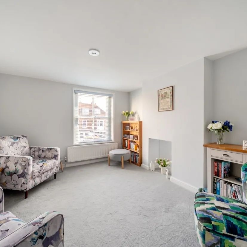 2 bedroom apartment to rent - Photo 1