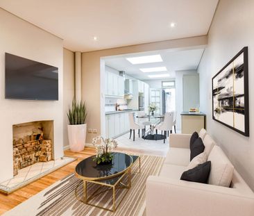 Unfurnished Cosmopolitan Terrace in City Fringe - Photo 1