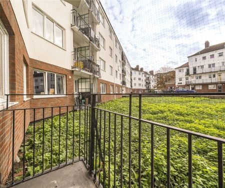 Blackwall Lane - Photo 2