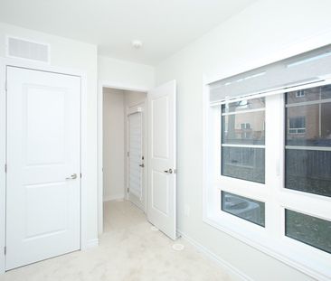 For Lease - 5897 Saigon Street, Mississauga, Ontario - Photo 5