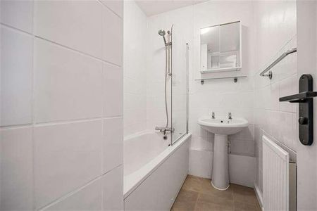 Chiltern Drive, Charvil, Reading, RG10 - Photo 5