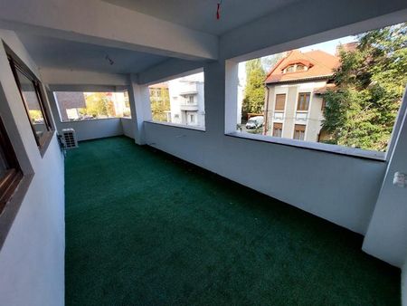 Inchirieri Apartamente 5+ camere Bucuresti - Fotografie 2