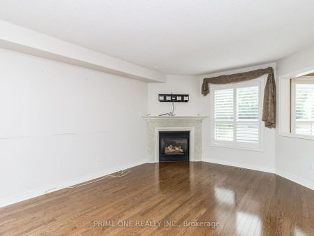 Property For Lease | W8491722 - Photo 2