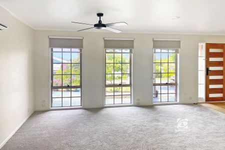 LOCATION PERFECT! - Photo 4