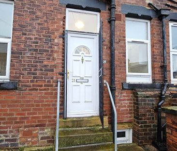 Park Crescent, Armley, Leeds, LS12 3NL - Photo 1