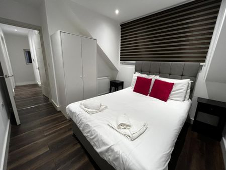 3 Bed Flat, Finchley Road, NW11 - Photo 3