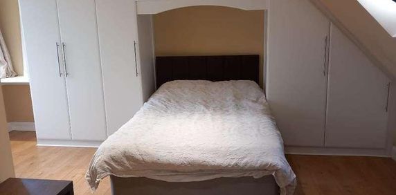 Rodgers Lane, Stoke Poges, Slough, SL2 - Photo 2