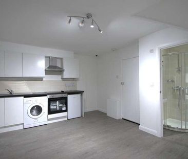 Park Road, Surbiton, KT5 - Photo 2