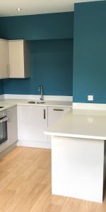 61 Newsome Road, Huddersfield, HD4 - Photo 3