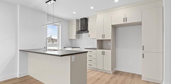 Appartement Salaberry-de-Valleyfield À Louer - Photo 2