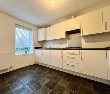 3 bedroom terraced house to rent - Photo 5