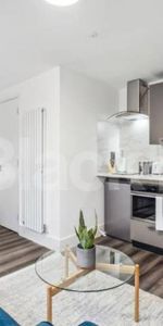 Recently refurbished studio flat to rent inc Wifi and Water - Photo 3