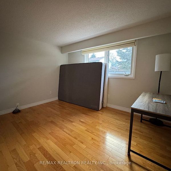 For Lease - 40 Wellpark Boulevard Unit# Lower, Toronto, Ontario - Photo 1