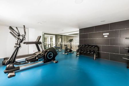 Nice apartment with sea views for sale in Benidorm - Photo 2