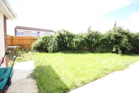 Humber Way, Slough - Photo 5