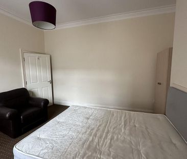 1 bedroom in a house share to rent - Photo 6
