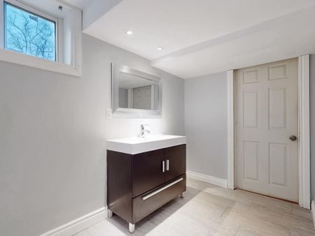 For Lease - 359 East 42nd Street Unit# Lower, Hamilton, Ontario - Photo 4