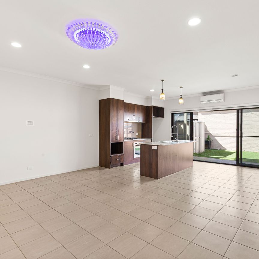 Good Sized Family Townhouse - Photo 1