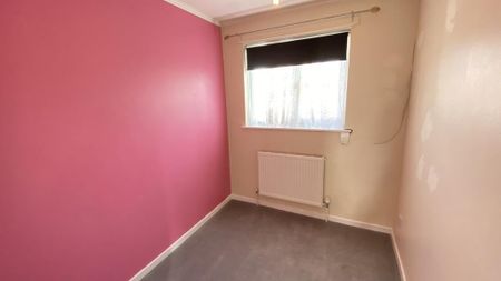 4 bedroom terraced house to rent - Photo 3