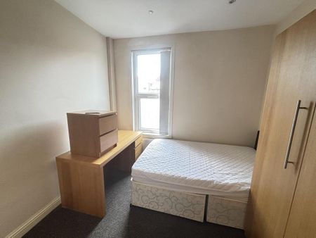 4 bedroom house to rent - Photo 3