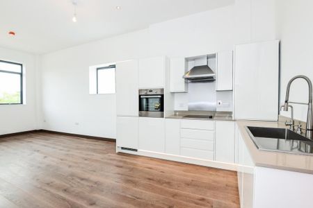 2 bedroom flat to rent - Photo 3