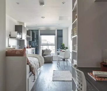 Standard Studio - Photo 2