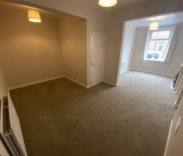 3 bedroom terraced house to rent - Photo 6