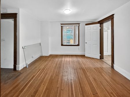 For Lease - 303 Merritt Street, St. Catharines, Ontario - Photo 5