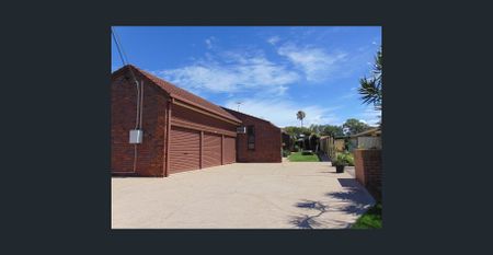 Renovated lowset 2 bedroom unit! - Photo 5