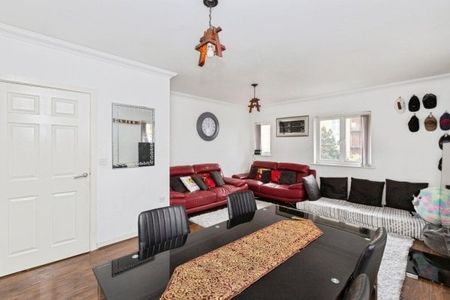 Royal Crescent, Ilford, IG2, Property for rent - Photo 3