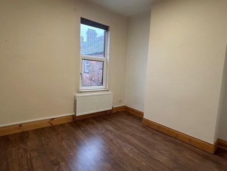 8 The Mount, Belfast, BT5 4NA - Photo 5
