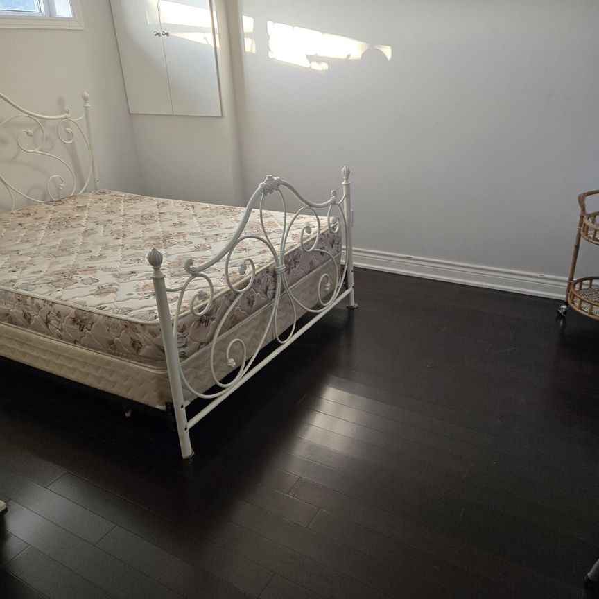 For Lease - 8 Densgrove Road, Toronto, Ontario - Photo 1