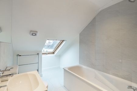 Hestercombe Avenue, Parsons Green, London, SW6 - Photo 4