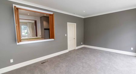 Luxury Townhouse in Thorndon - Photo 3