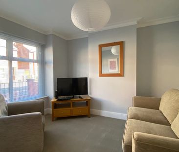 4 bedroom house - Photo 1