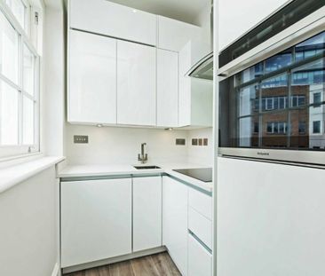 Claremont Road, KT6, London - Photo 3
