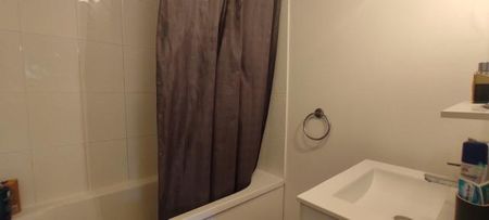 Location Appartement 3 pièces 49m² MONDEVILLE 14120 - Photo 2