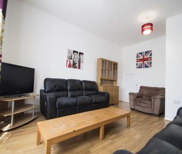 6 bedroom house to rent - Photo 2