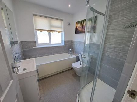 2 bedroom detached bungalow to rent - Photo 5
